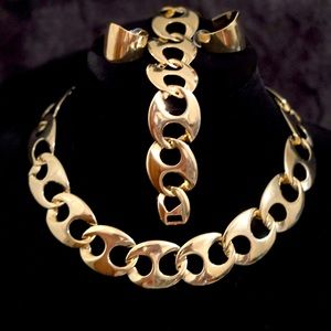 Set with Necklace, Earrings and Bracelet